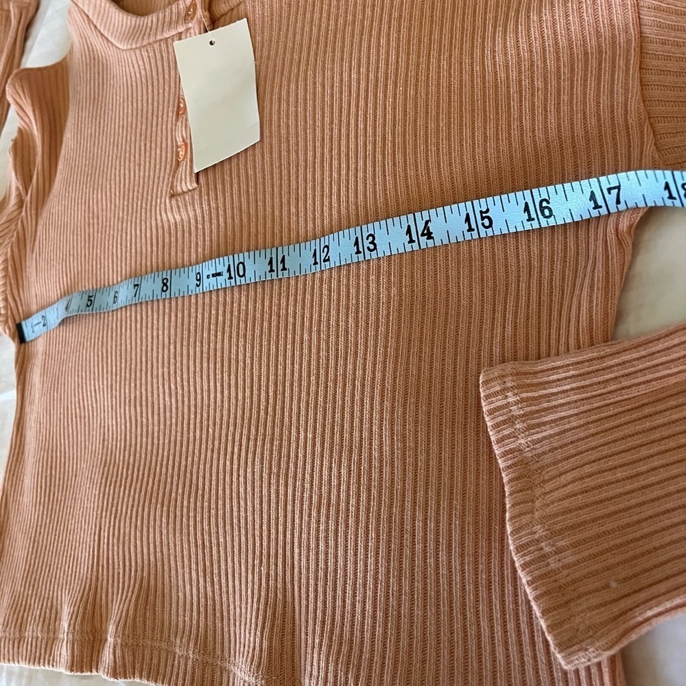 Lush Ribbed Top - Picture 5 of 6